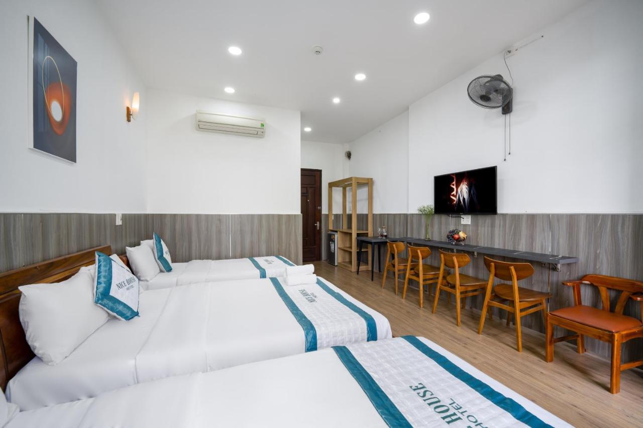 Nice House Hotel - Near My Khe Beach Da Nang Bagian luar foto