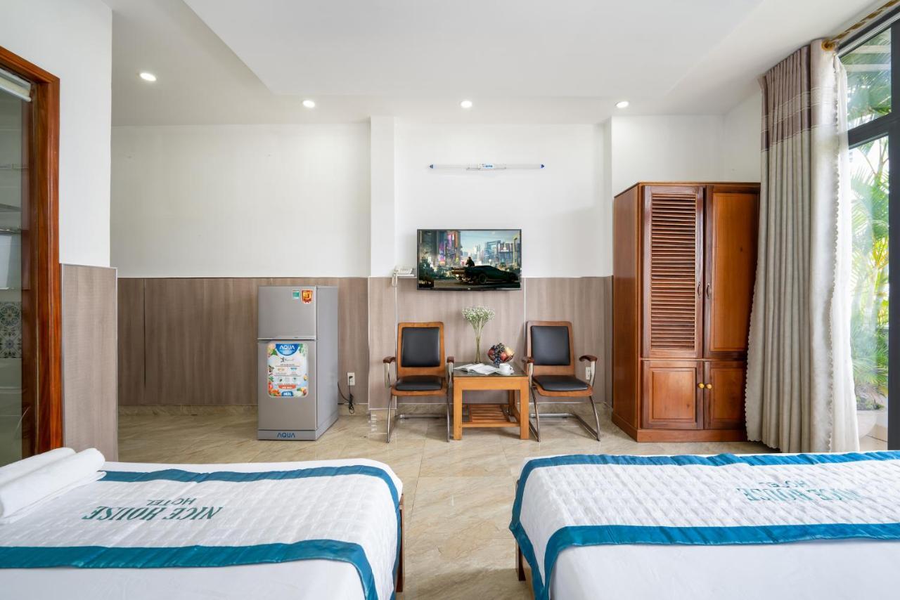 Nice House Hotel - Near My Khe Beach Da Nang Bagian luar foto