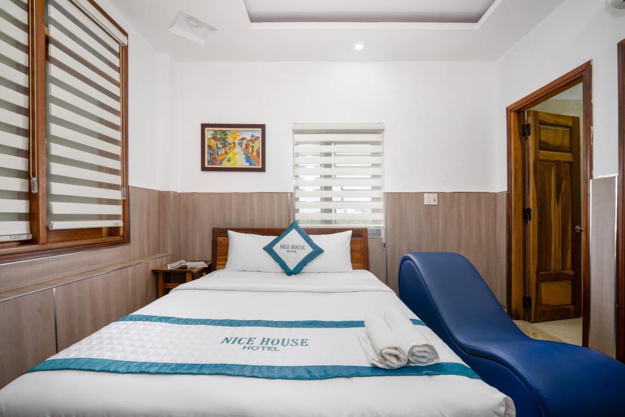 Nice House Hotel - Near My Khe Beach Da Nang Bagian luar foto