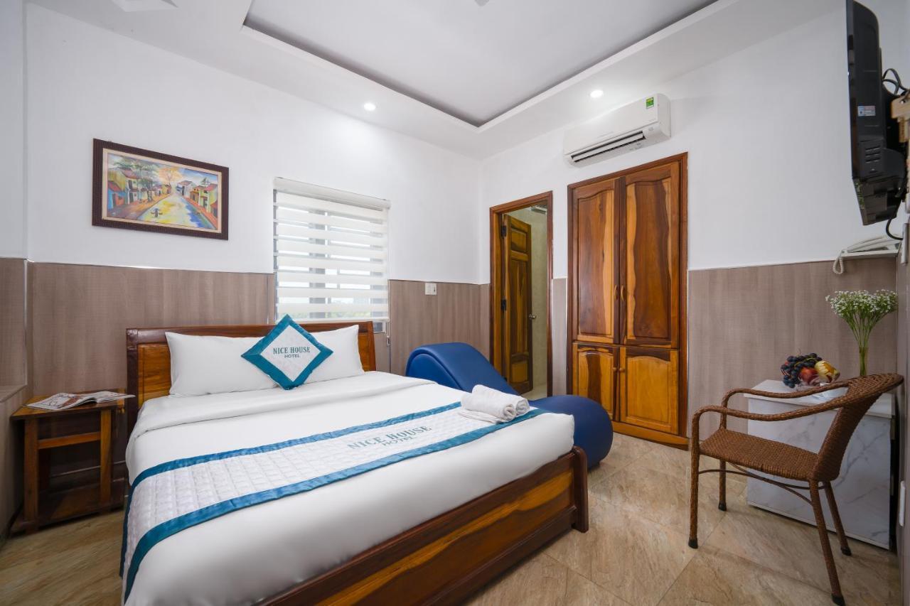 Nice House Hotel - Near My Khe Beach Da Nang Bagian luar foto
