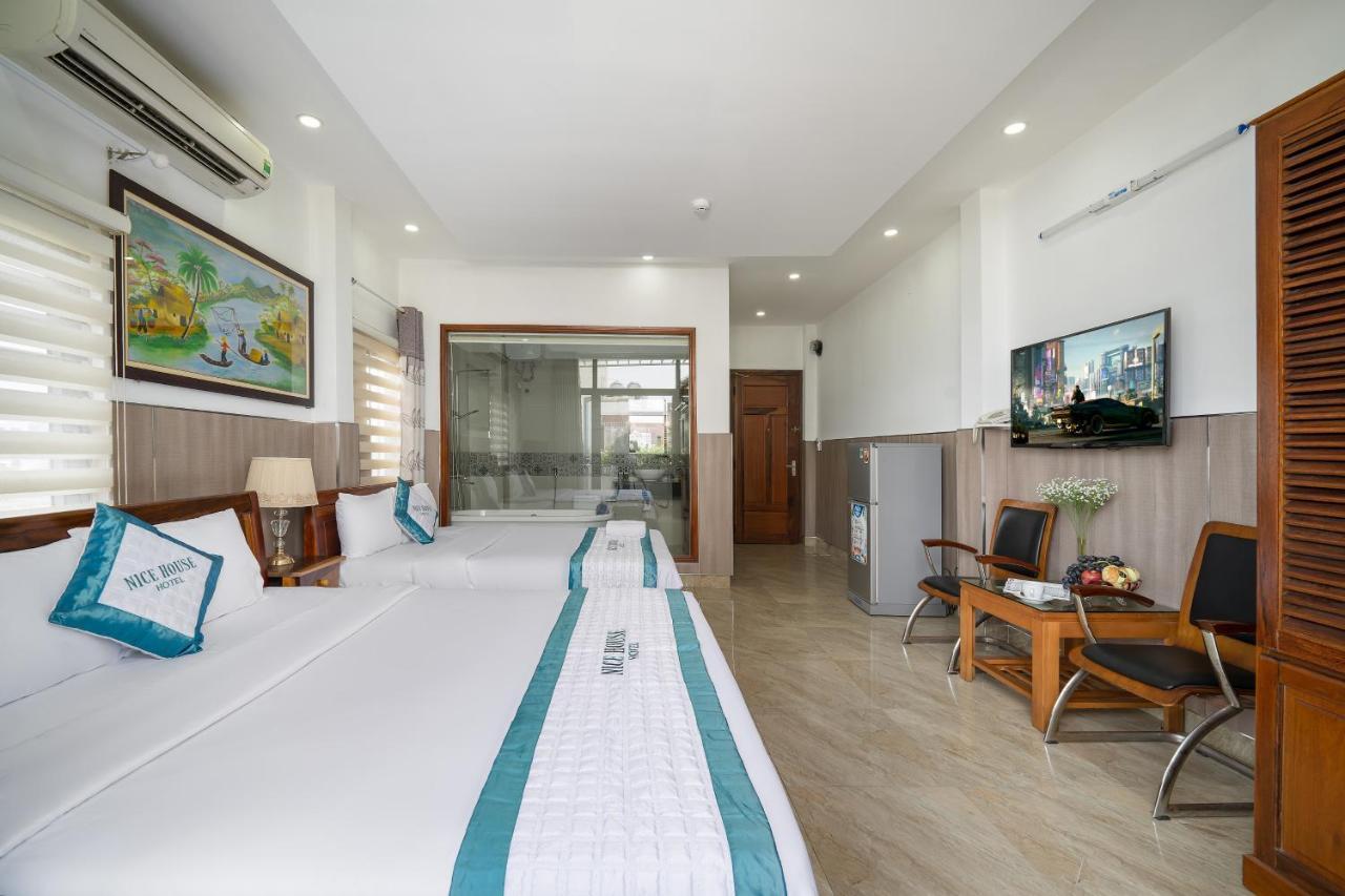 Nice House Hotel - Near My Khe Beach Da Nang Bagian luar foto